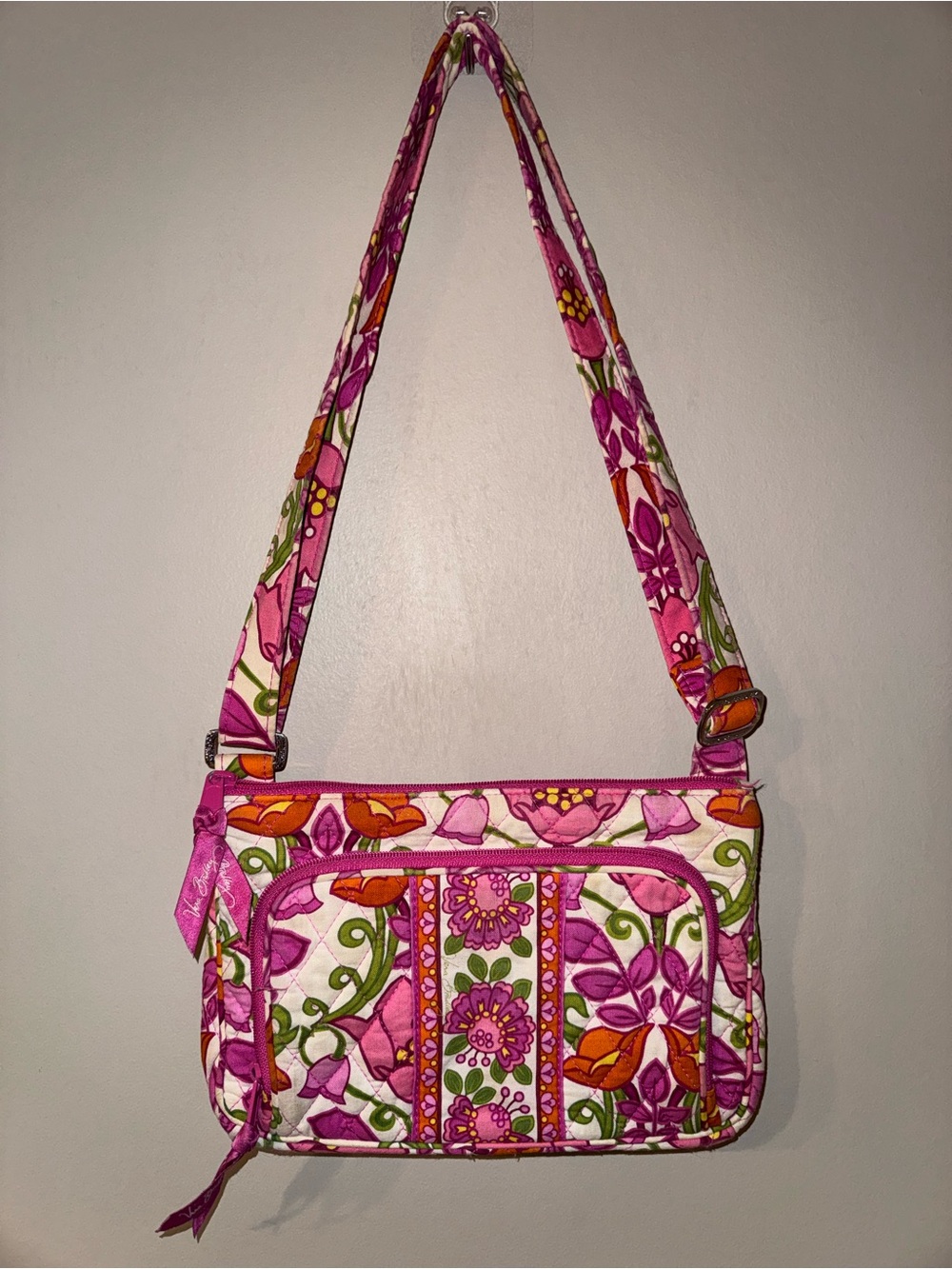 Vera Bradley Multicolor Floral Shoulder Bag Zip Closure Adjustable Strap Pockets